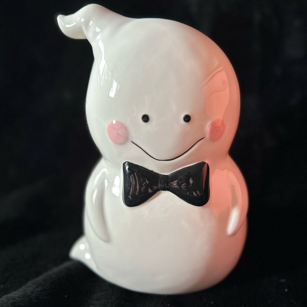 Ghost Cutie in time for Halloween Decor🇺🇸